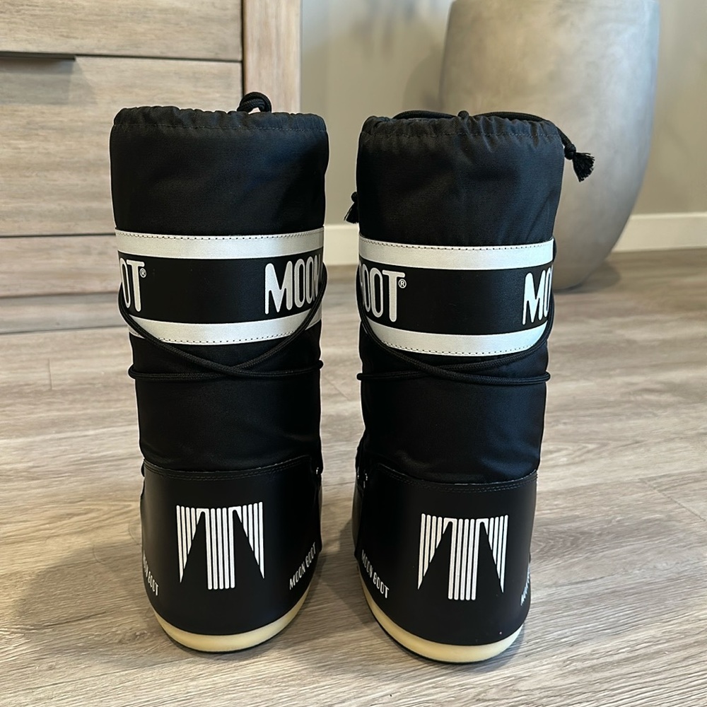 Moon Boots- Icon Nylon Unisex Boots